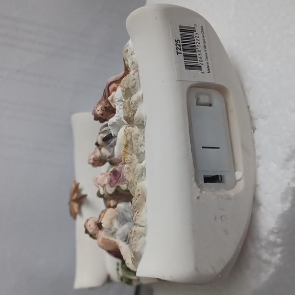 LED Lighted Nativity Scene Scroll Figurine Decor Holy Family Baby Jesus Emmanuel - Picture 4 of 7